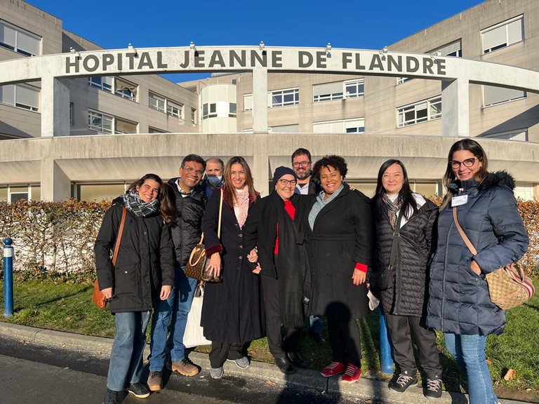 MATERNIDADE MARIA AMÉLIA BUARQUE DE HOLLANDA PELA FRANÇA.