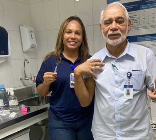 DIA D: VACINAÇÃO DOS PROFISSIONAIS DE SAÚDE – AP 1.0