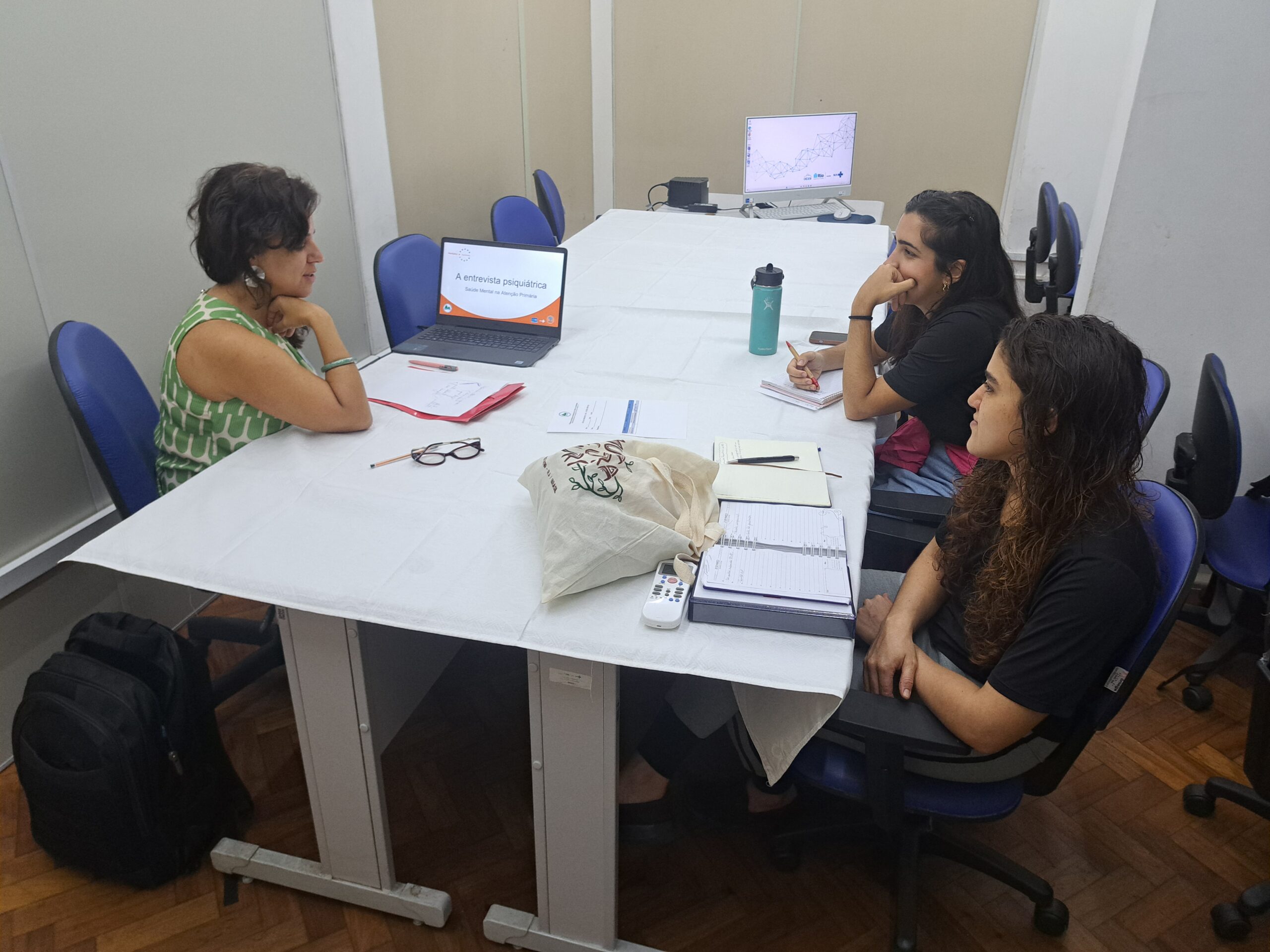 Aula de Residentes do 3º ano – Programa de Residência em Medicina de Família e Comunidade